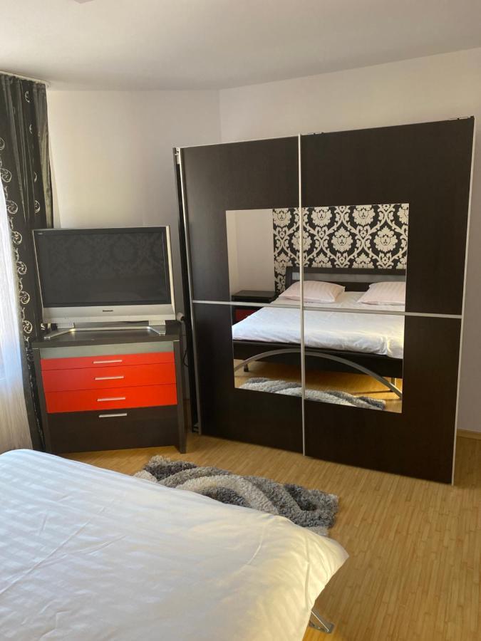 Casa Cu Flori Moisei Hotel Eksteriør billede