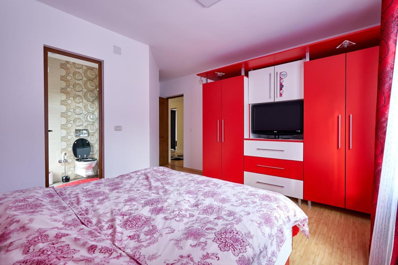 Casa Cu Flori Moisei Hotel Eksteriør billede