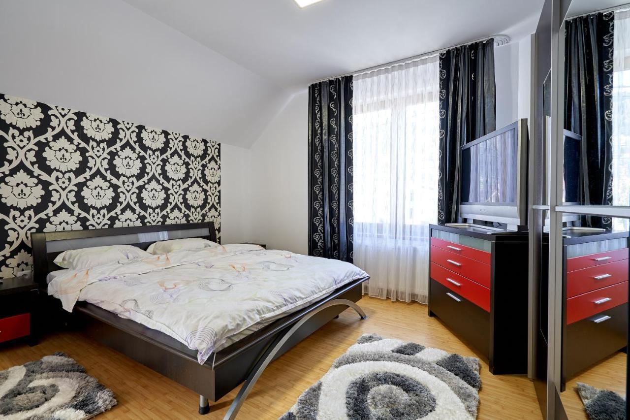 Casa Cu Flori Moisei Hotel Eksteriør billede