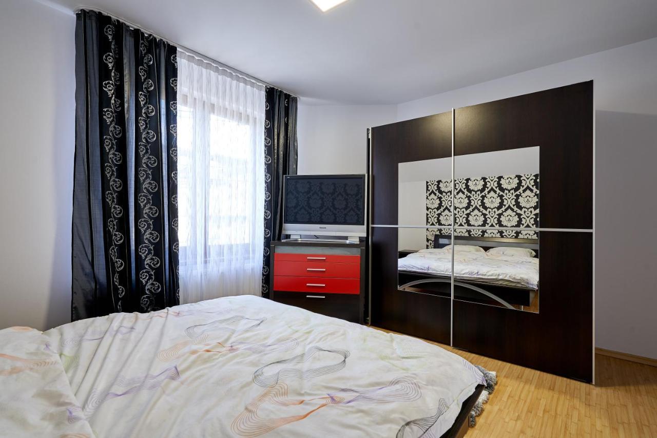 Casa Cu Flori Moisei Hotel Eksteriør billede