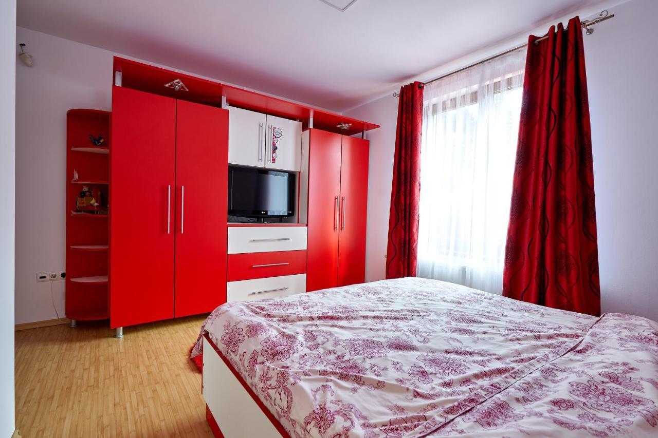 Casa Cu Flori Moisei Hotel Eksteriør billede