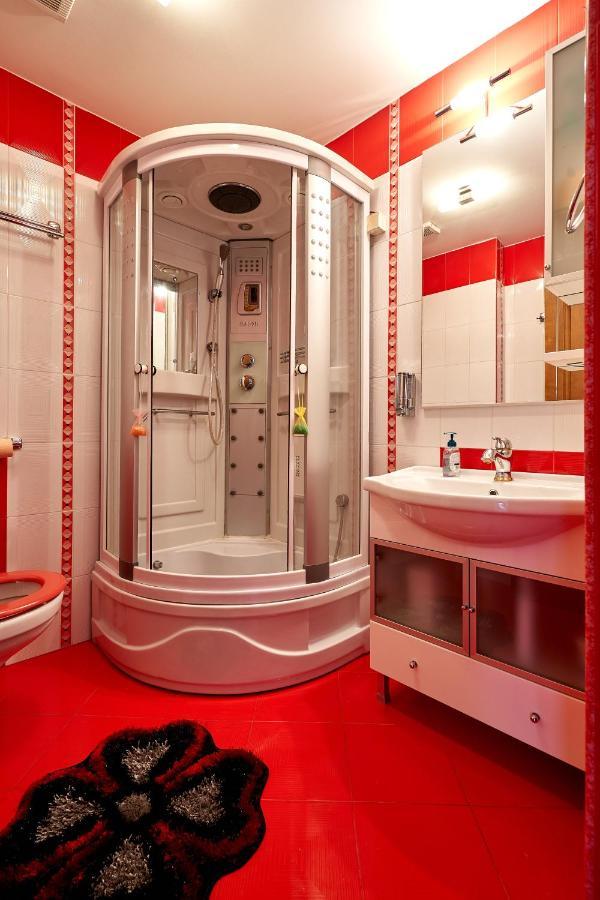 Casa Cu Flori Moisei Hotel Eksteriør billede
