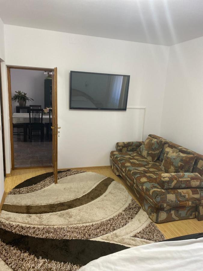 Casa Cu Flori Moisei Hotel Eksteriør billede